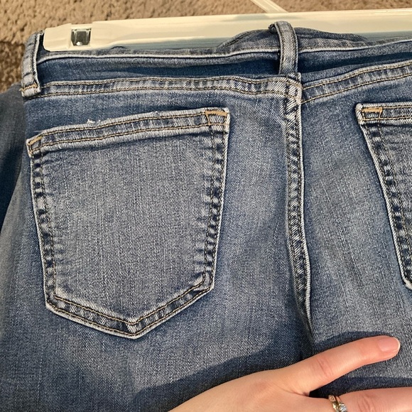 Old Navy Kids karate slim Distressed Jeans with built in flex max. - Picture 5 of 10